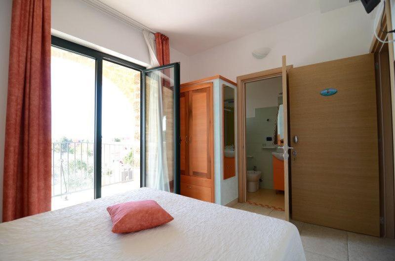 Villa Arneide Bed And Breakfast Torre Lapillo Cameră foto