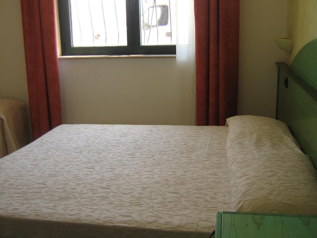 Villa Arneide Bed And Breakfast Torre Lapillo Cameră foto